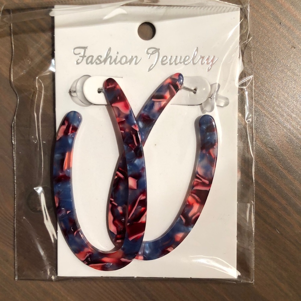 NIP Marble Oblong Hoop Earrings